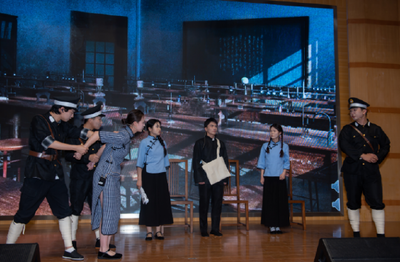 紅色藝術(shù)綻新花，青春熱血譜華章——無錫商院話劇《刑場上的婚禮》傾情上演與文化策劃交流側(cè)記